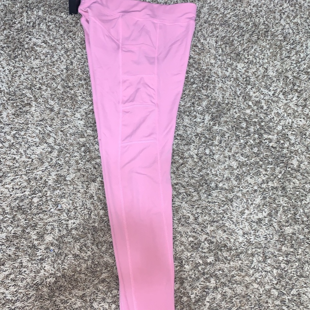 Pink athletic set - Picture 3 of 6